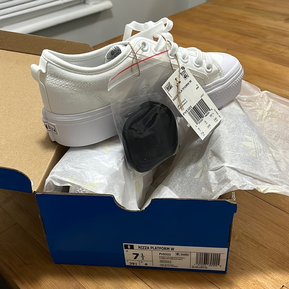 Adidas Nizza Platform sz 7.5